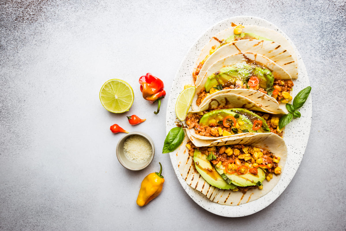 Mexican_Tacos_With_Meat